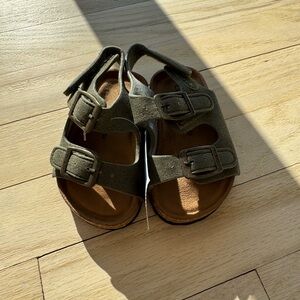 Lucky Brand Kids Buckle Strap Sandals - Olive